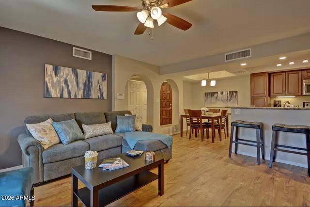 10410 N CAVE CREEK Road 1071, Phoenix, AZ 85020