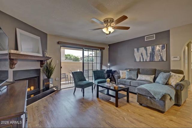 10410 N CAVE CREEK Road 1071, Phoenix, AZ 85020