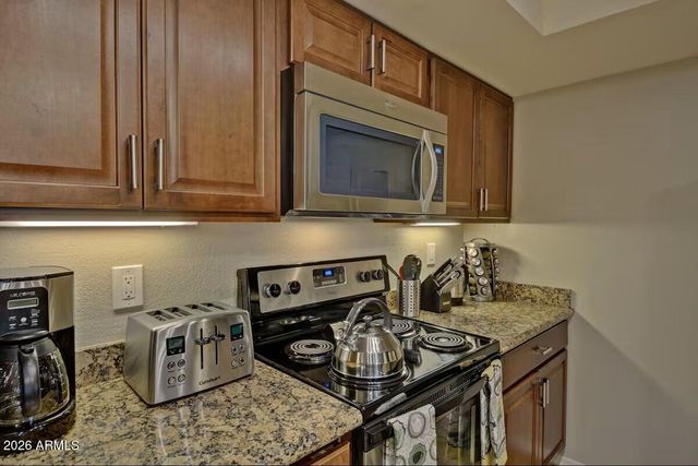 10410 N CAVE CREEK Road 1071, Phoenix, AZ 85020