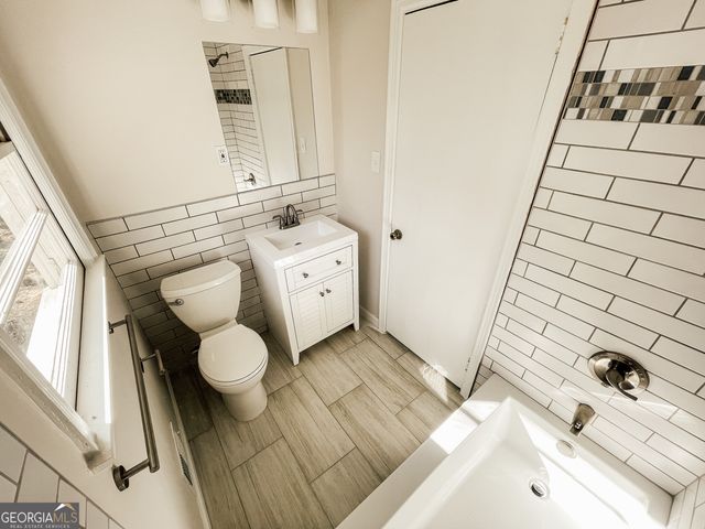 359 N Victoria Road, Woodstock, GA 30189