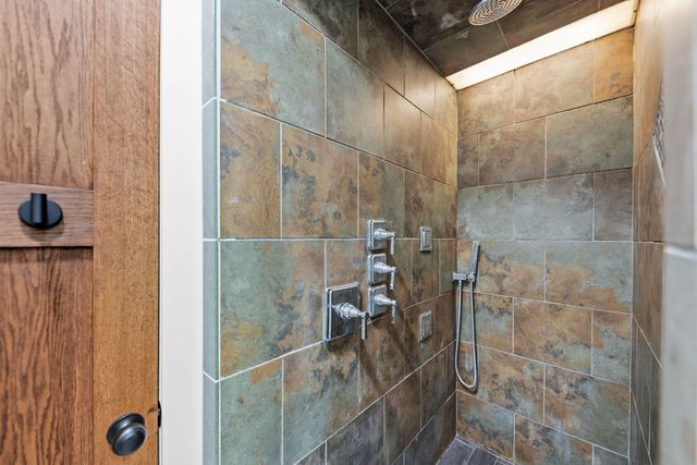 12241 Flynn Road, Sawyer, MI 49125