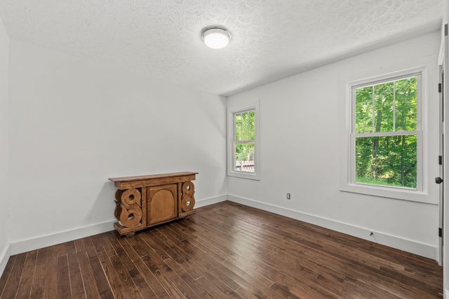 12241 Flynn Road, Sawyer, MI 49125