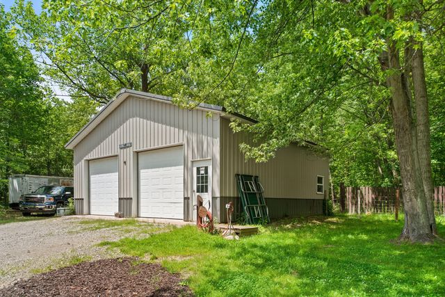 12241 Flynn Road, Sawyer, MI 49125