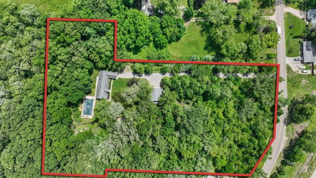 12241 Flynn Road, Sawyer, MI 49125