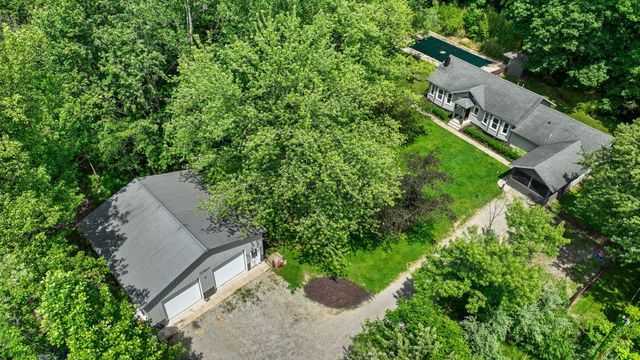 12241 Flynn Road, Sawyer, MI 49125