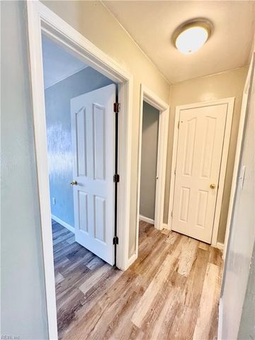 305 Civil Ct Apt D, Newport News, VA 23608