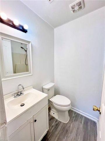 305 Civil Ct Apt D, Newport News, VA 23608