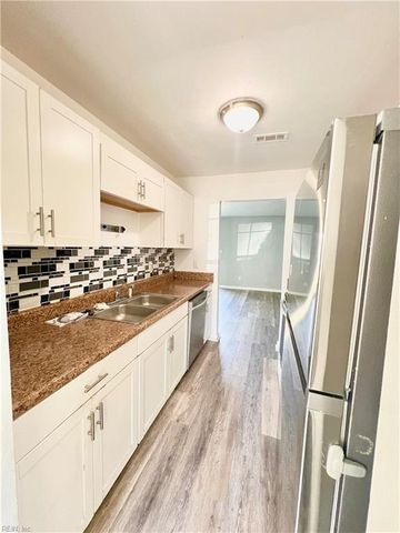 305 Civil Ct Apt D, Newport News, VA 23608