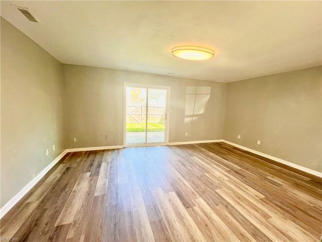 305 Civil Ct Apt D, Newport News, VA 23608