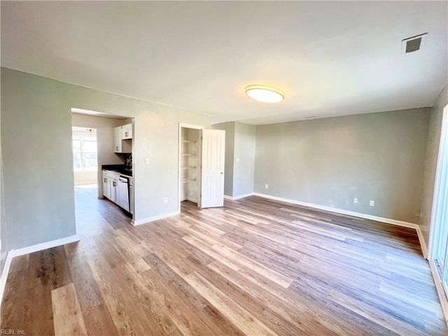 305 Civil Ct Apt D, Newport News, VA 23608