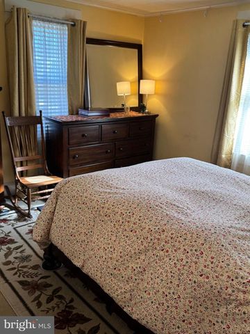 400 N BLACK HORSE PIKE, Runnemede, NJ 08078