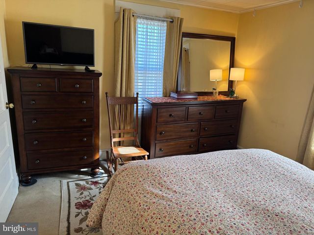 400 N BLACK HORSE PIKE, Runnemede, NJ 08078