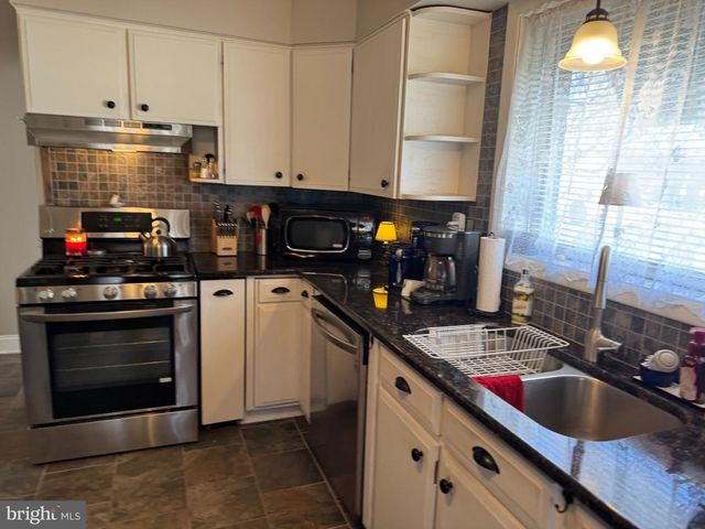 400 N BLACK HORSE PIKE, Runnemede, NJ 08078