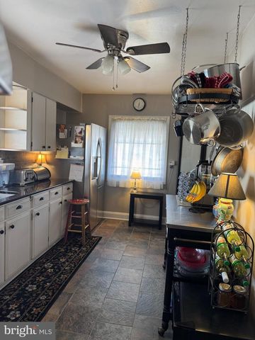 400 N BLACK HORSE PIKE, Runnemede, NJ 08078