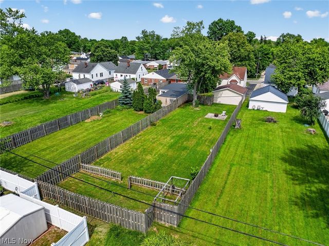 1324 Elmwood Road, Mayfield Heights, OH 44124