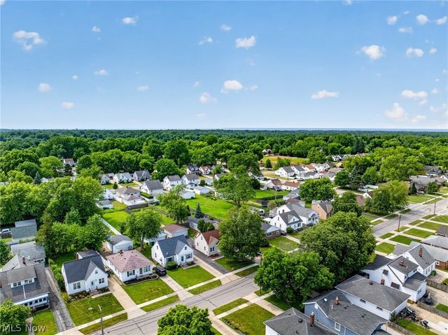 1324 Elmwood Road, Mayfield Heights, OH 44124
