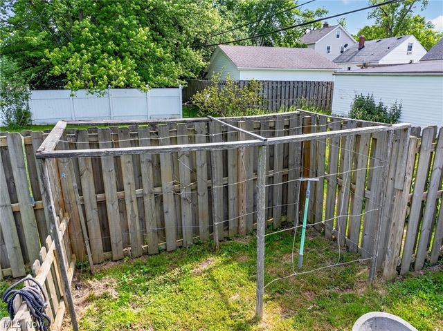 1324 Elmwood Road, Mayfield Heights, OH 44124