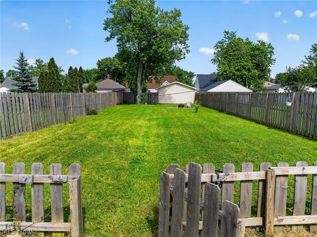 1324 Elmwood Road, Mayfield Heights, OH 44124