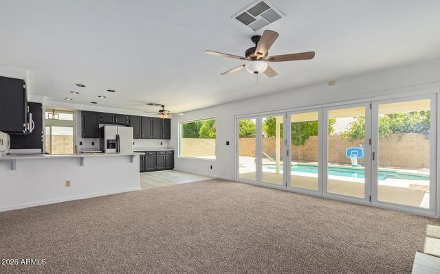 11991 N 69TH Avenue, Peoria, AZ 85345