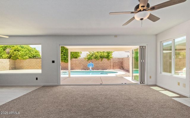 11991 N 69TH Avenue, Peoria, AZ 85345