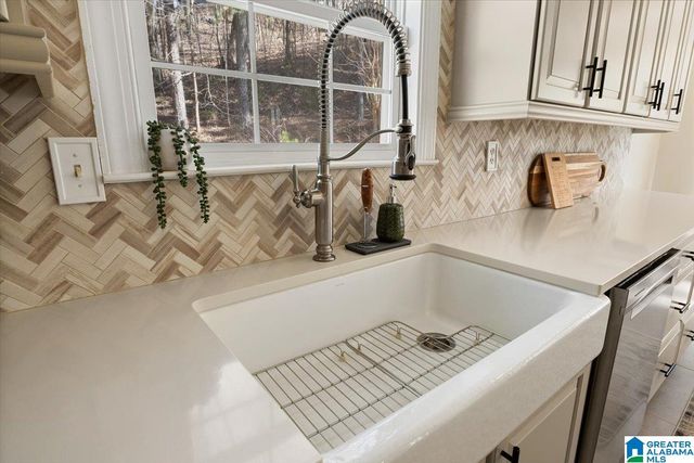 7209 CROWN RIDGE DRIVE, Trussville, AL 35173