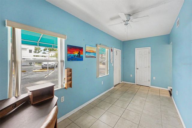 5855 18TH STREET N 1, St Petersburg, FL 33714