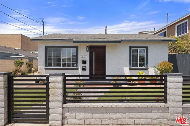 21007 Shearer Avenue, Carson, CA 90745