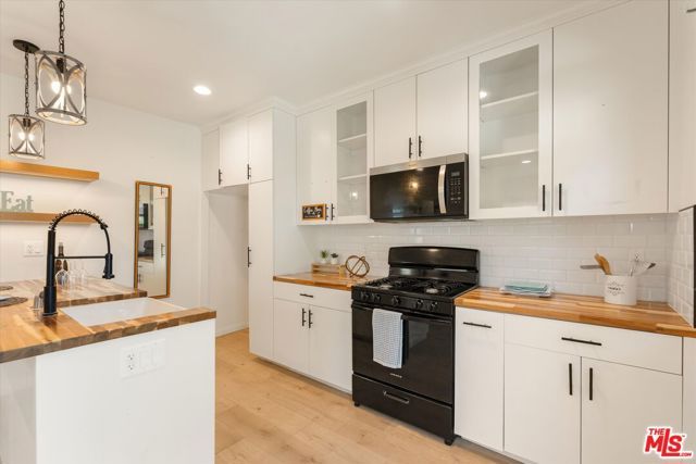 21007 Shearer Avenue, Carson, CA 90745