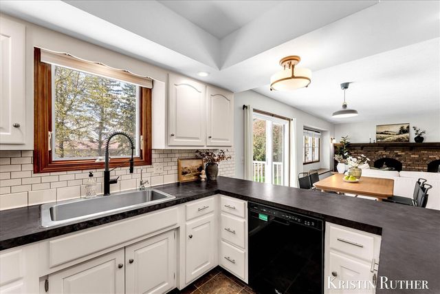 9155 J Avenue, Byron Center, MI 49315