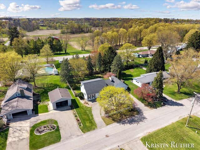 9155 J Avenue, Byron Center, MI 49315