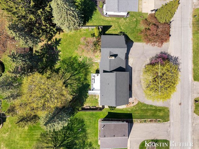 9155 J Avenue, Byron Center, MI 49315