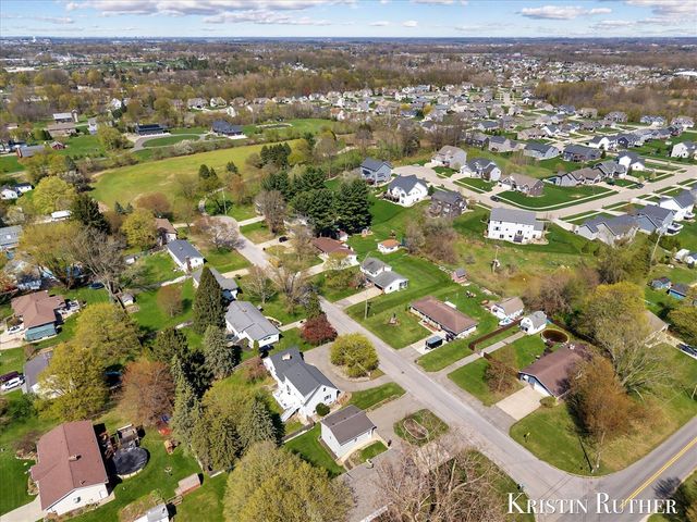 9155 J Avenue, Byron Center, MI 49315