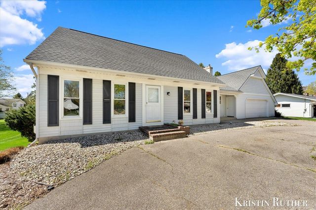 9155 J Avenue, Byron Center, MI 49315