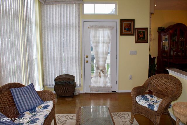 4 Summerlawn Drive, Lakewood, NJ 08701