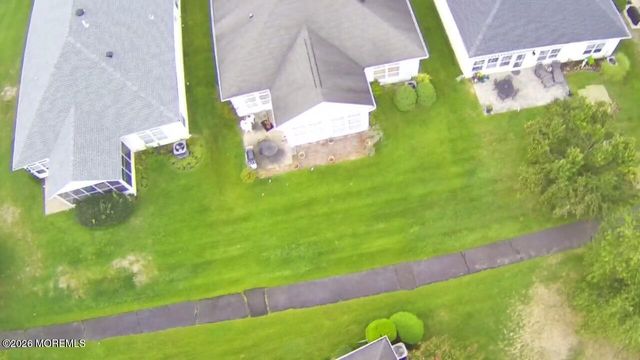 4 Summerlawn Drive, Lakewood, NJ 08701