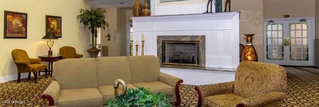 4 Summerlawn Drive, Lakewood, NJ 08701