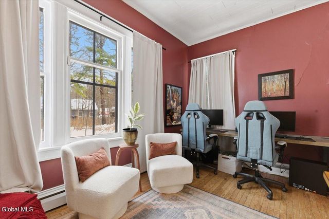 278 Ballston Avenue, Saratoga Springs, NY 12866