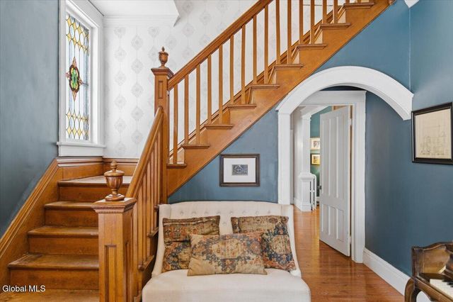 278 Ballston Avenue, Saratoga Springs, NY 12866