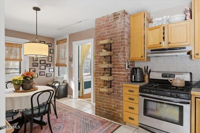 278 Ballston Avenue, Saratoga Springs, NY 12866