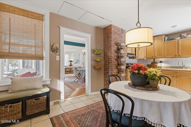 278 Ballston Avenue, Saratoga Springs, NY 12866