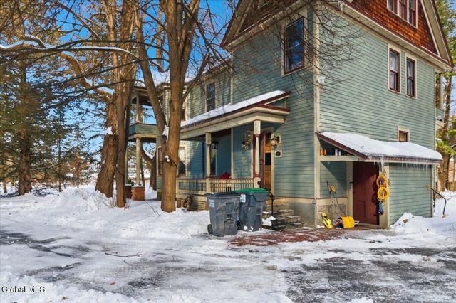 278 Ballston Avenue, Saratoga Springs, NY 12866