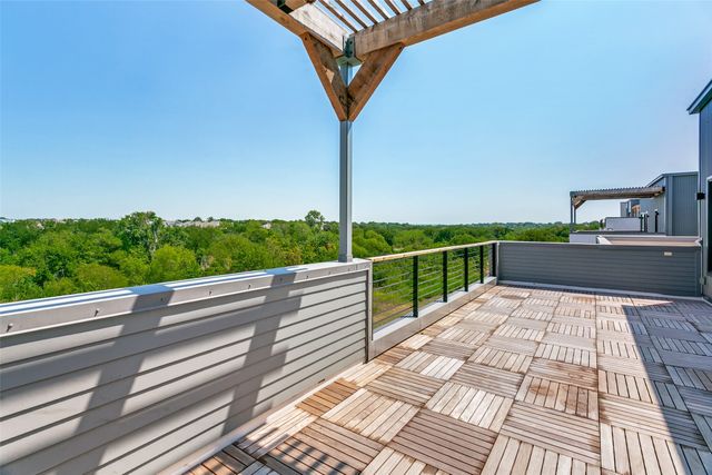 1111 Raiford Rd 100, Carrollton, TX 75007