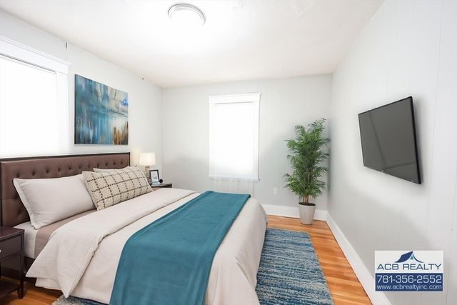 10 Mattakeeset St 1, Boston, MA 02136