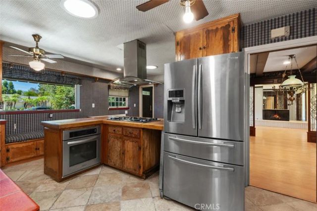 919 W Sharon, Santa Ana, CA 92706