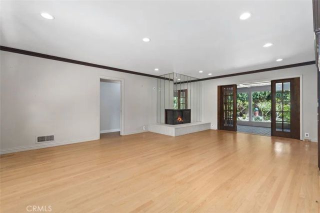 919 W Sharon, Santa Ana, CA 92706