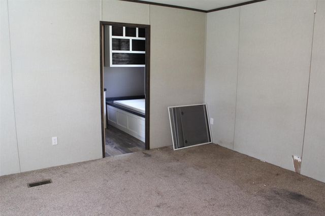 555 Beaver Run, Grapeland, TX 75844