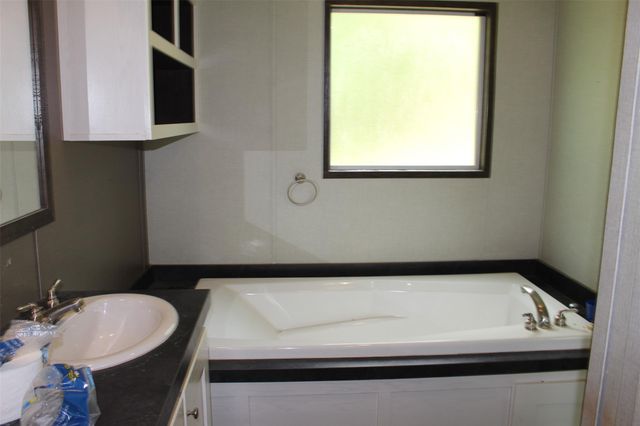 555 Beaver Run, Grapeland, TX 75844