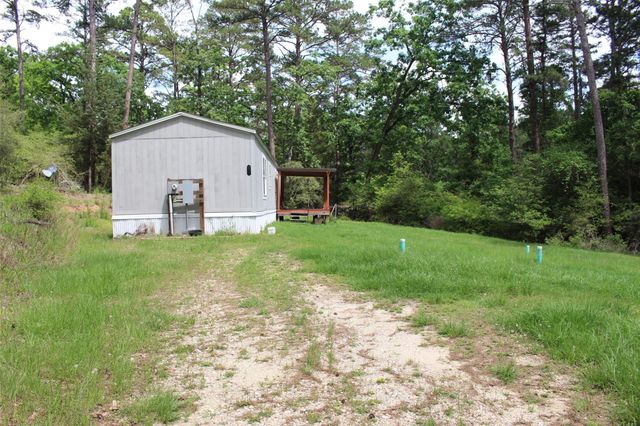 555 Beaver Run, Grapeland, TX 75844
