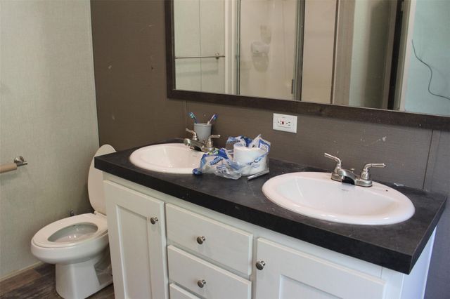 555 Beaver Run, Grapeland, TX 75844