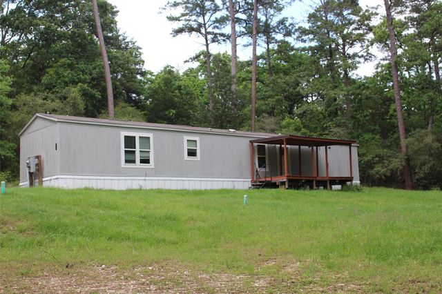 555 Beaver Run, Grapeland, TX 75844